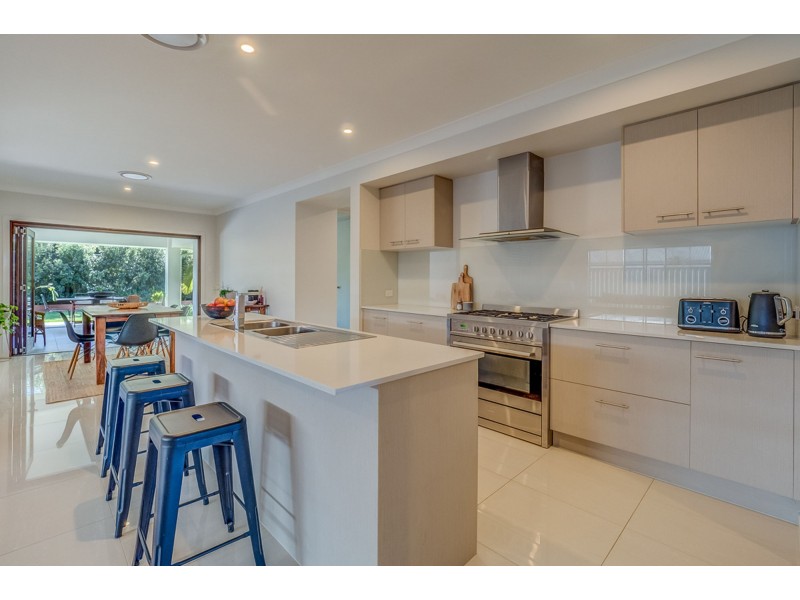 8 Blue Gum Road, Noosa Heads QLD 4567