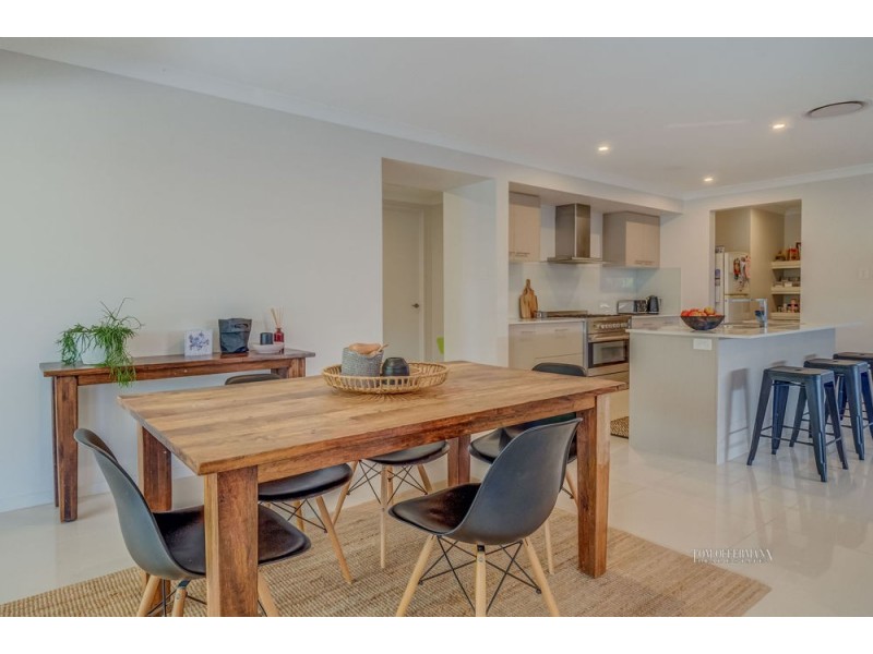 8 Blue Gum Road, Noosa Heads QLD 4567