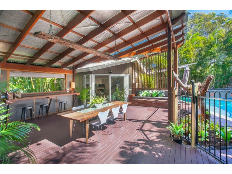 2 Cherrywood Close, Marcus Beach QLD 4573