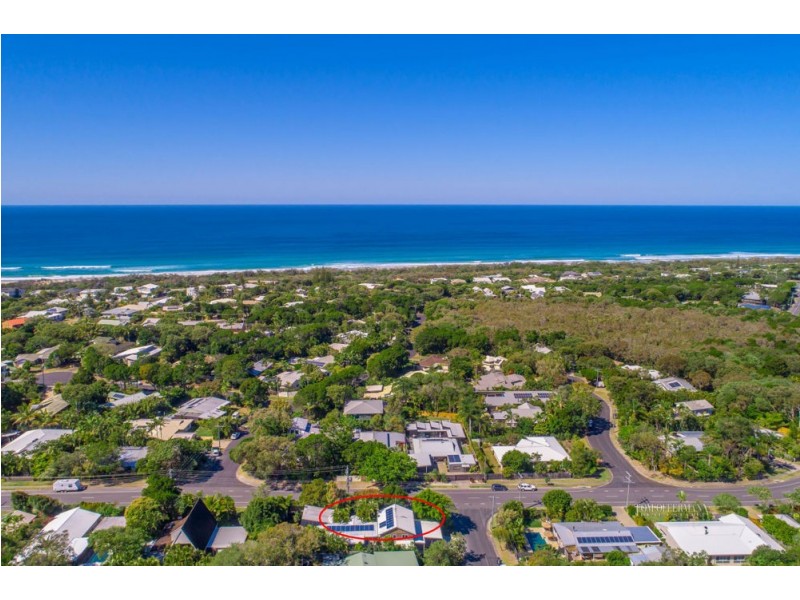 2 Cherrywood Close, Marcus Beach QLD 4573