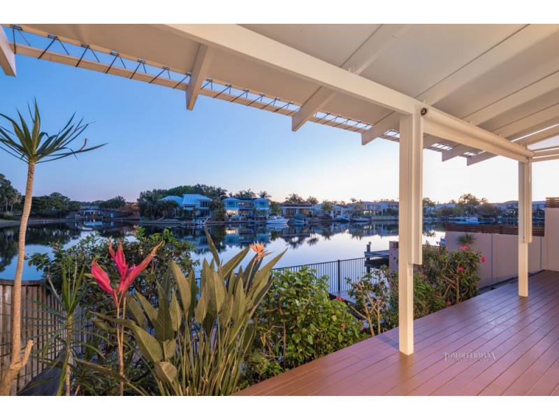 1/3 Sunseeker Close, Noosaville QLD 4566