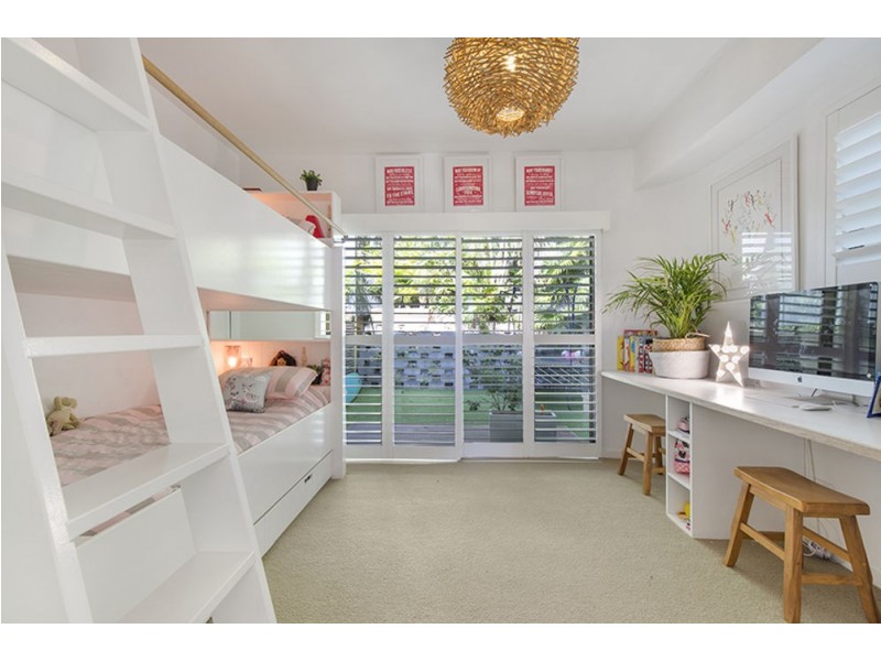 2/8 Bayview Road, Noosa Heads QLD 4567