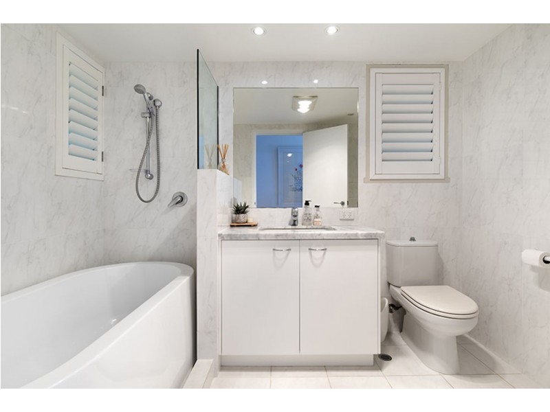 2/8 Bayview Road, Noosa Heads QLD 4567