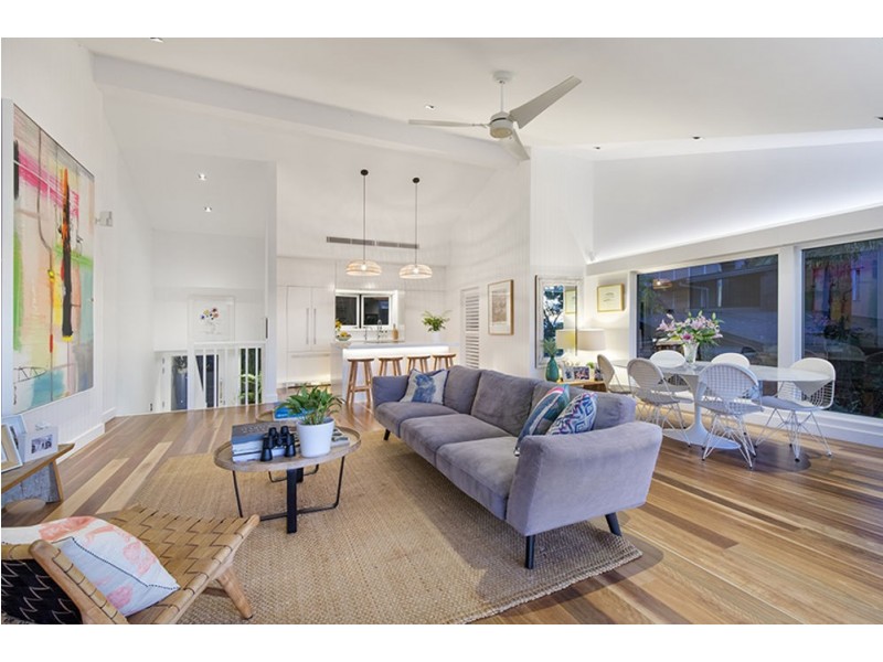 2/8 Bayview Road, Noosa Heads QLD 4567