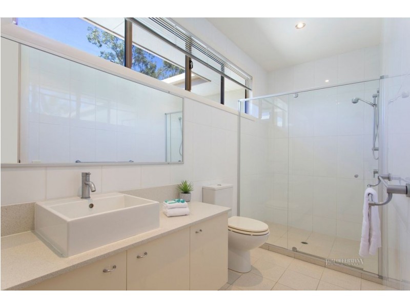 2/12-18 Nannygai Street, Noosaville QLD 4566