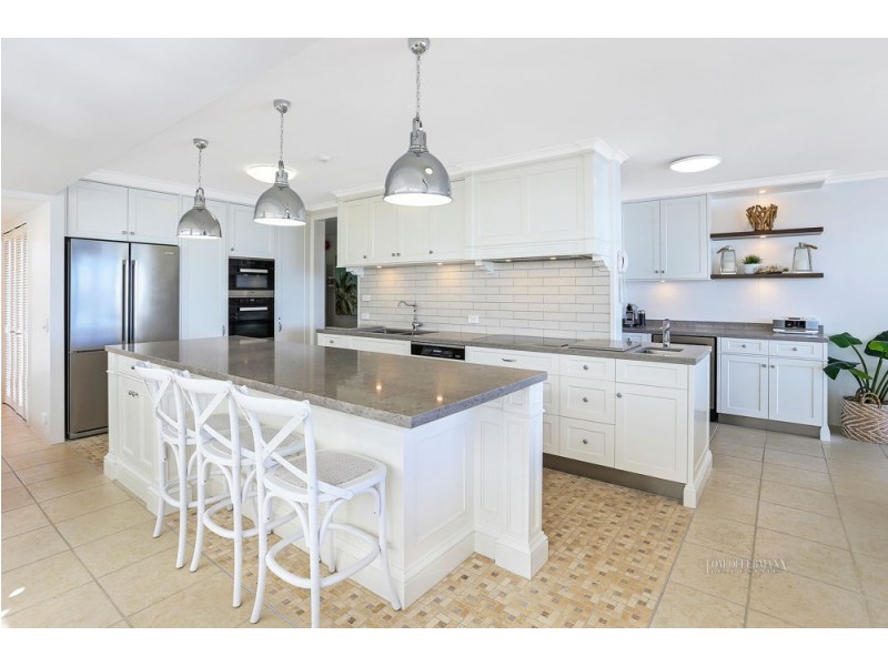 17/4 Quamby Place, Noosa Heads QLD 4567