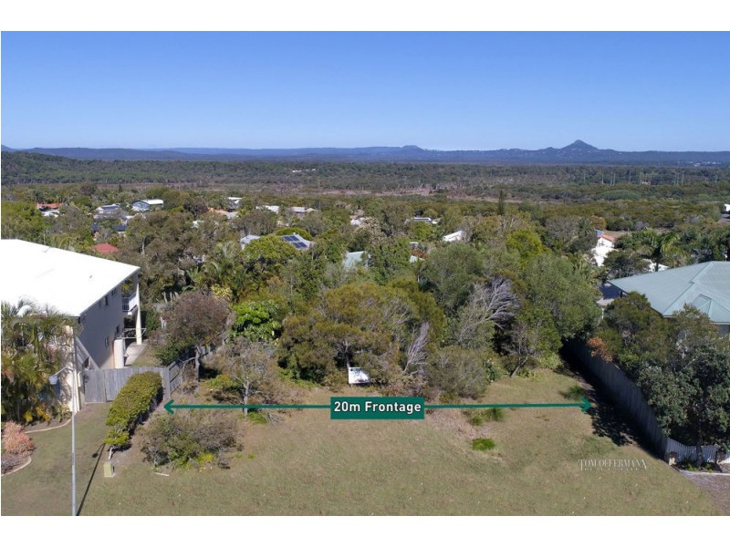 37 Southern Cross Parade, Sunrise Beach QLD 4567