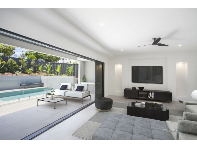 6 Ridgeway Street, Sunrise Beach QLD 4567