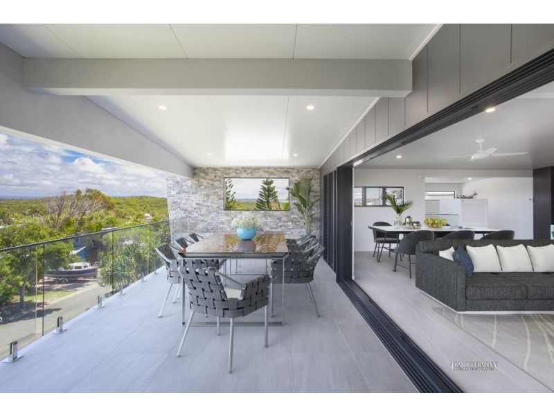 6 Ridgeway Street, Sunrise Beach QLD 4567