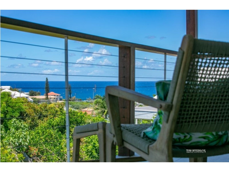 16 Southern Cross Parade, Sunrise Beach QLD 4567