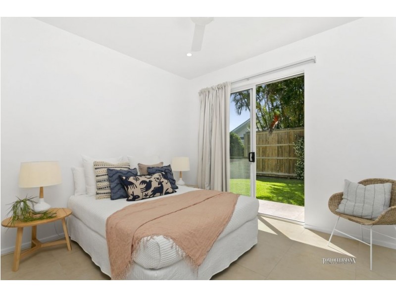 16 Southern Cross Parade, Sunrise Beach QLD 4567