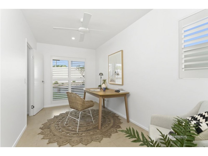 16 Southern Cross Parade, Sunrise Beach QLD 4567