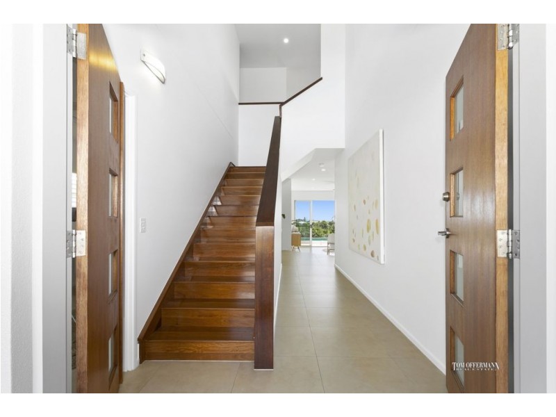 16 Southern Cross Parade, Sunrise Beach QLD 4567