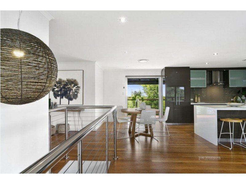 12 Wavecrest Drive, Castaways Beach QLD 4567