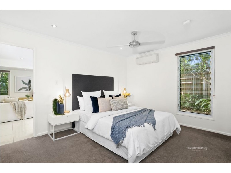 12 Wavecrest Drive, Castaways Beach QLD 4567