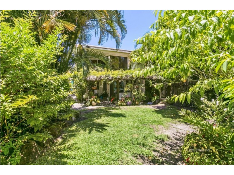 11 Cooran Court, Noosa Heads QLD 4567