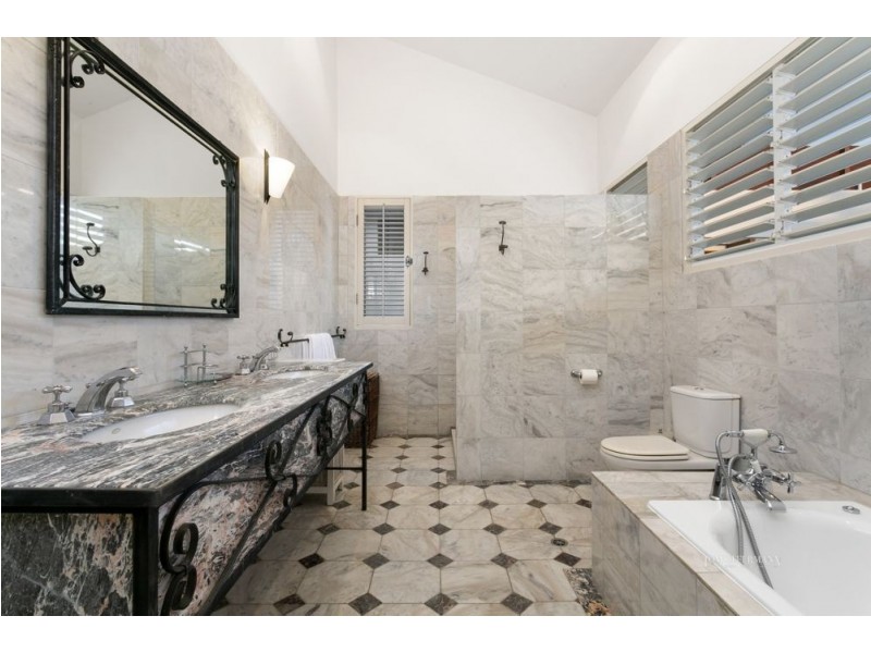 49 Witta Circle, Noosa Heads QLD 4567