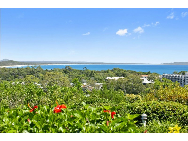 18/2 Noosa Drive, Noosa Heads QLD 4567