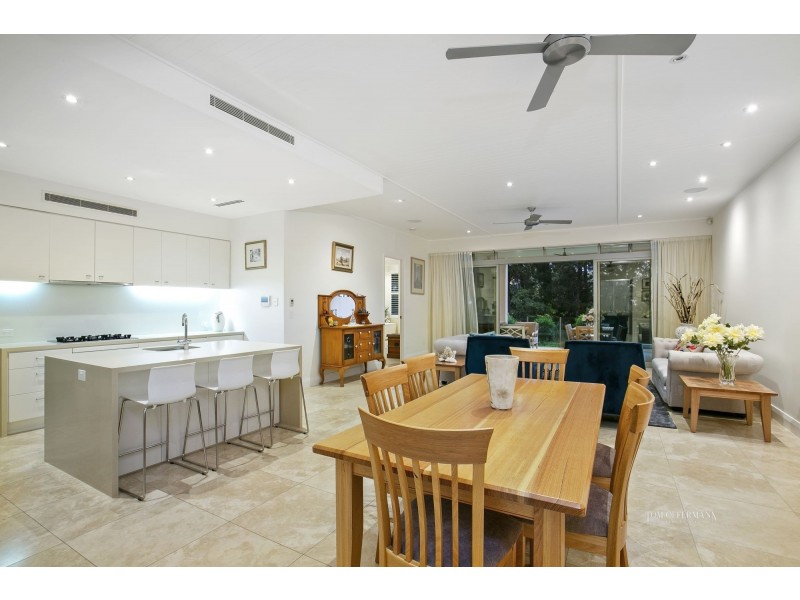 2/8 Serenity Close, Noosa Heads QLD 4567