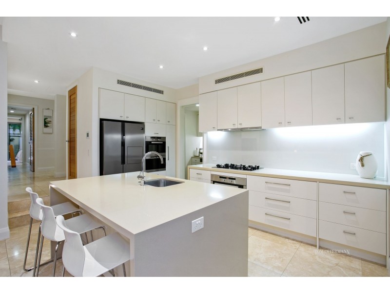 2/8 Serenity Close, Noosa Heads QLD 4567