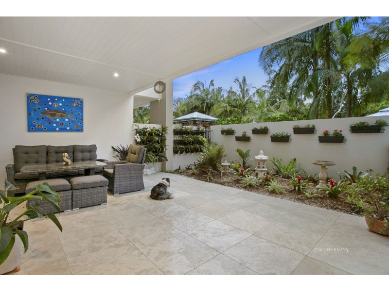 2/8 Serenity Close, Noosa Heads QLD 4567