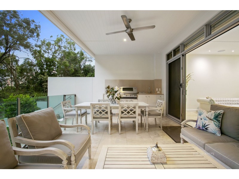 2/8 Serenity Close, Noosa Heads QLD 4567