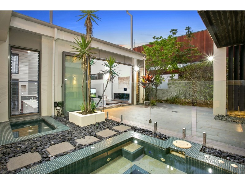 16 Cottonwood Court, Noosa Heads QLD 4567