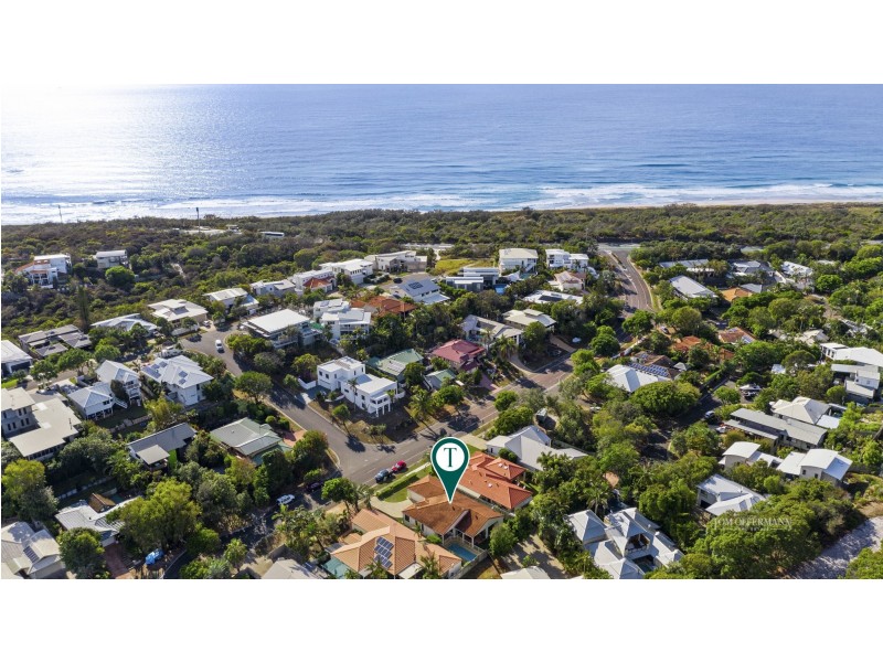21 Driftwood Drive, Castaways Beach QLD 4567