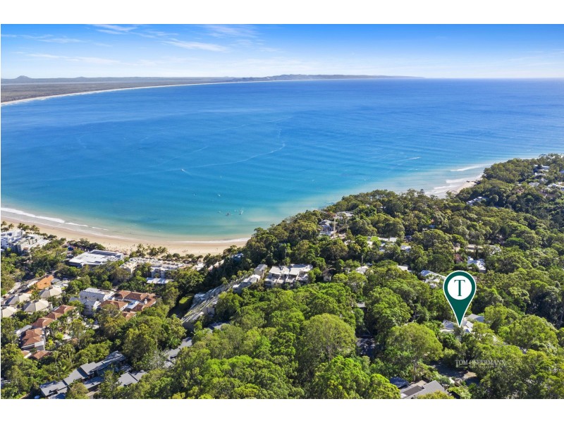 13 Bayview Road, Noosa Heads QLD 4567