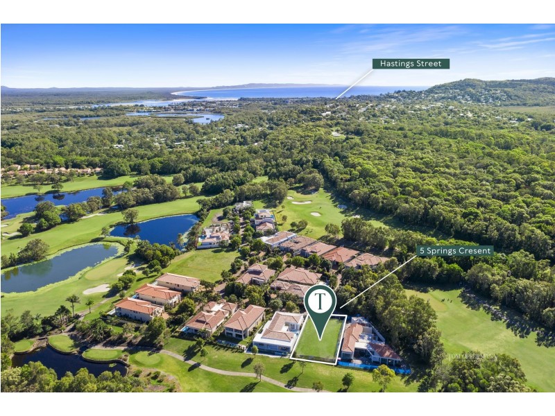 5 Springs Crescent, Noosa Heads QLD 4567