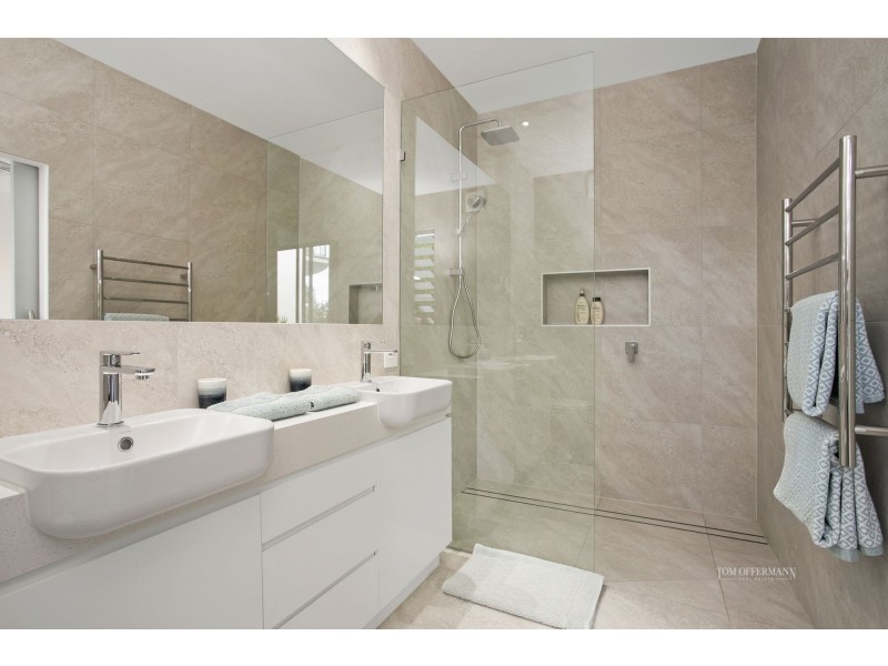 2/4 Bryan Street, Sunshine Beach QLD 4567