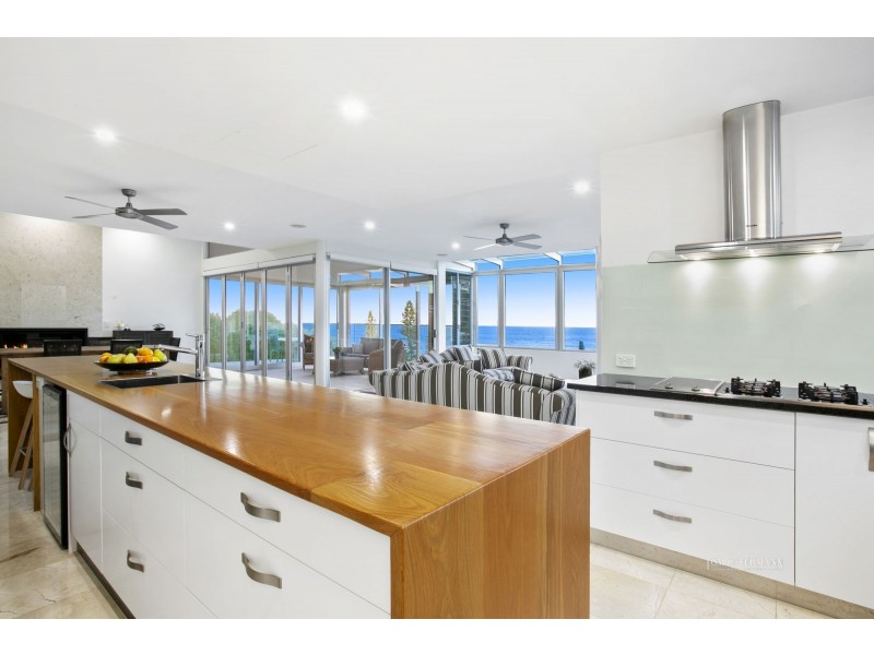 8 Kiamba Court, Sunshine Beach QLD 4567