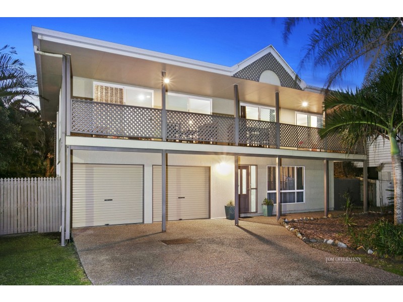 41 Wavecrest Drive, Castaways Beach QLD 4567
