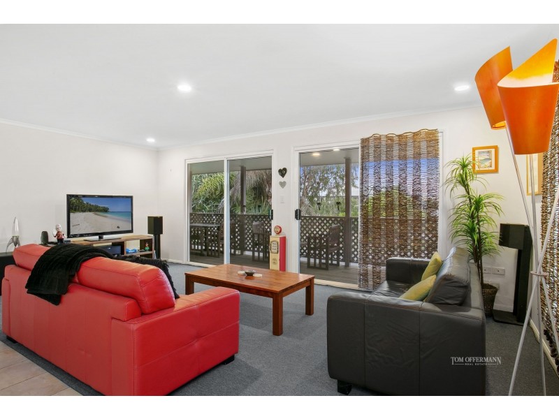 41 Wavecrest Drive, Castaways Beach QLD 4567