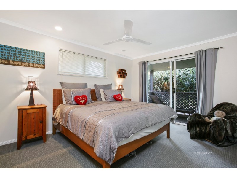 41 Wavecrest Drive, Castaways Beach QLD 4567