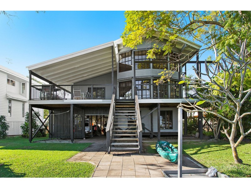 61 Noosa River Drive, Noosa North Shore QLD 4565