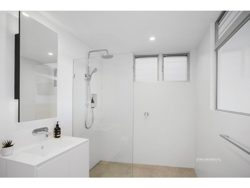 1/56 David Low Way, Sunrise Beach QLD 4567