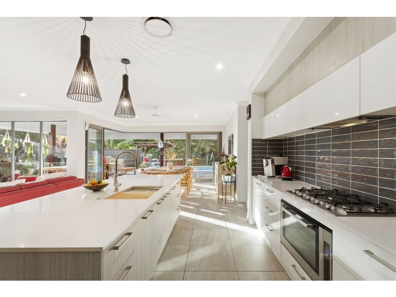 8 Honey Myrtle Road, Noosa Heads QLD 4567