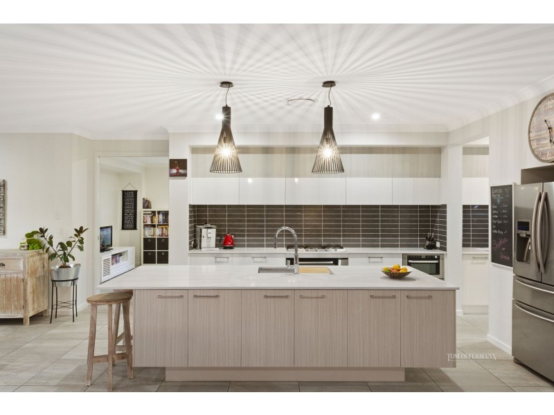 8 Honey Myrtle Road, Noosa Heads QLD 4567