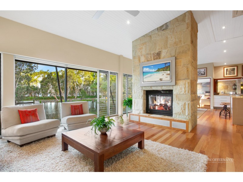 1A Lake Weyba Drive, Weyba Downs QLD 4562