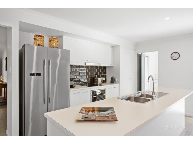 21 Burrell Avenue, Eumundi QLD 4562