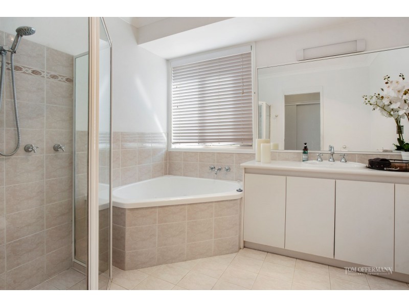 9 Sternlight Street, Noosa Waters QLD 4566