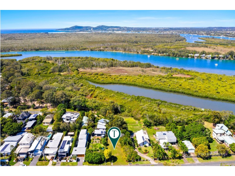 19 Myles Street, Tewantin QLD 4565