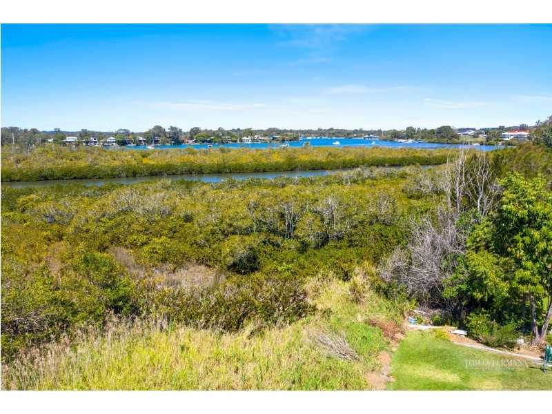 19 Myles Street, Tewantin QLD 4565