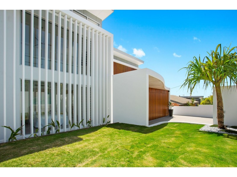 33 Arkana Drive, Noosa Heads QLD 4567