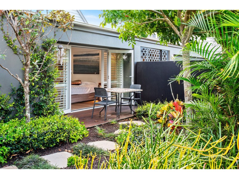 8 Ravenwood Drive, Noosa Heads QLD 4567