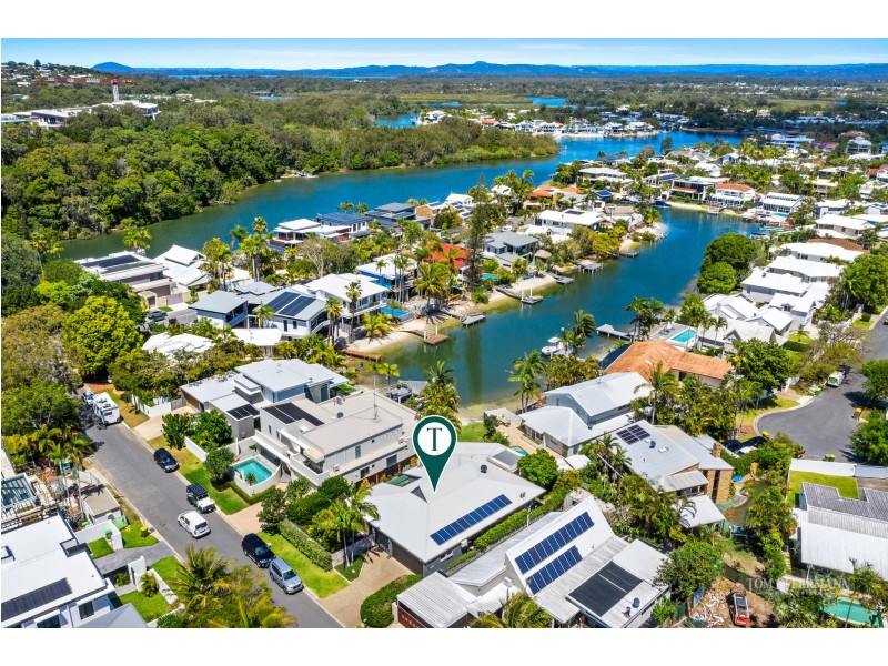 8 Ravenwood Drive, Noosa Heads QLD 4567