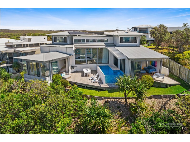 20 Tropicana Rise, Castaways Beach QLD 4567