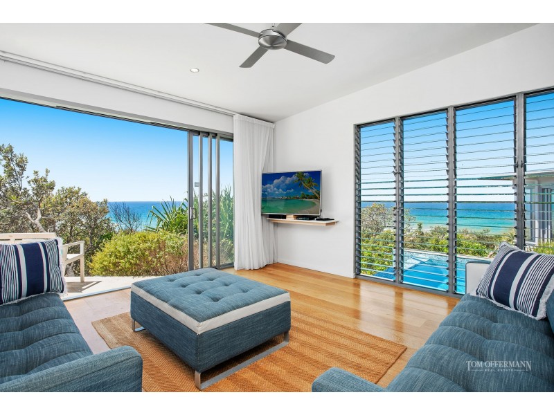 20 Tropicana Rise, Castaways Beach QLD 4567
