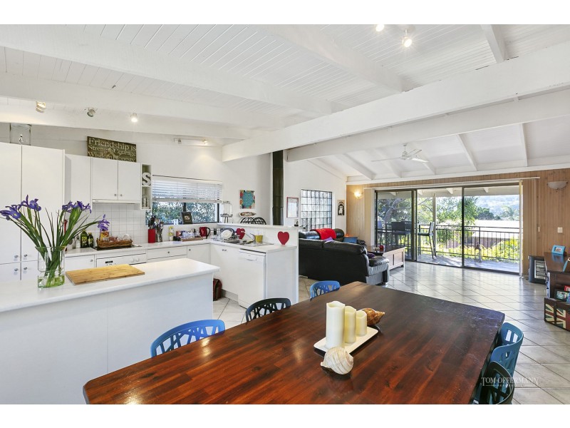 11 Toulambi Street, Noosa Heads QLD 4567